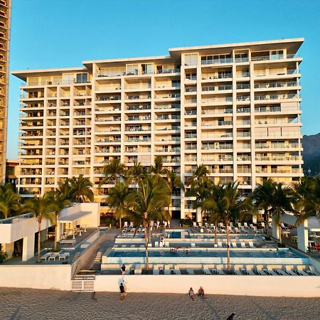 Harbor 13008A Artistic Beachfront Studio By Moikkarentals Puerto Vallarta Exterior photo