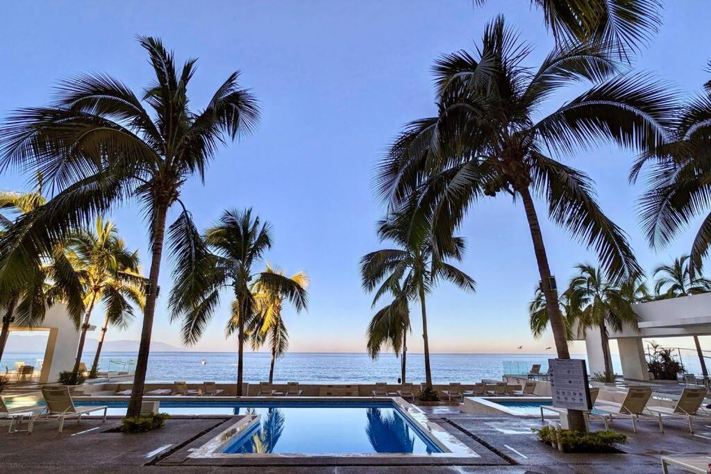 Harbor 13008A Artistic Beachfront Studio By Moikkarentals Puerto Vallarta Exterior photo